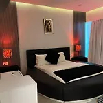 Appartement Avec Piscine, 1 Minutes De Mer